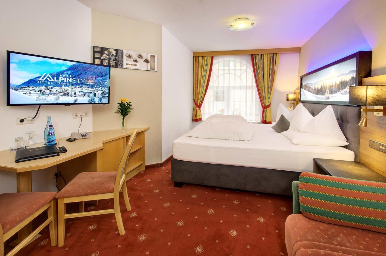 Alpinstyle Hotel Ischgl Esterno foto