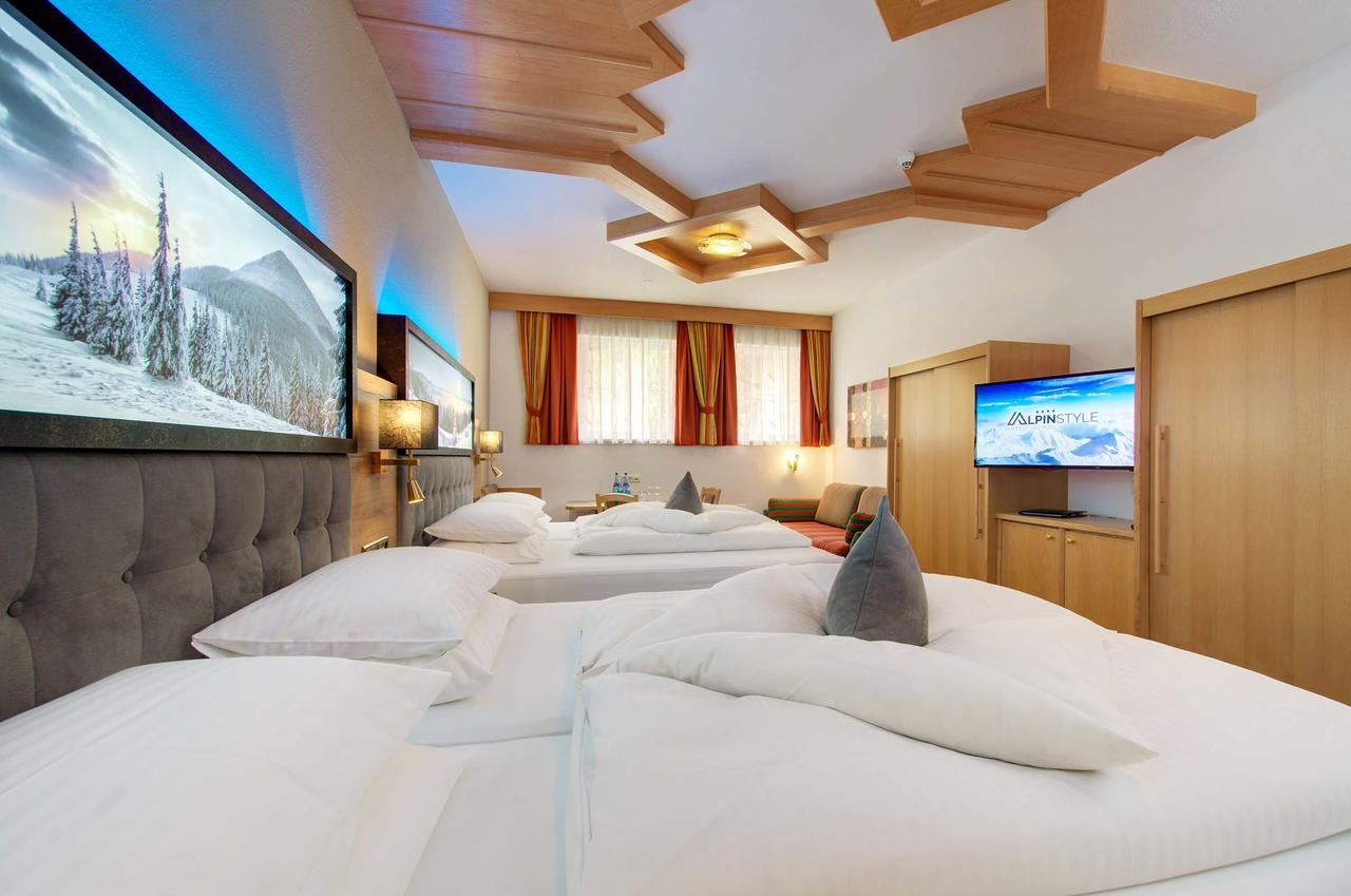 Alpinstyle Hotel Ischgl Esterno foto