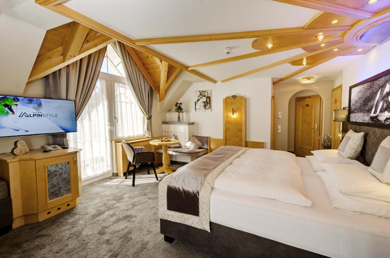 Alpinstyle Hotel Ischgl Esterno foto