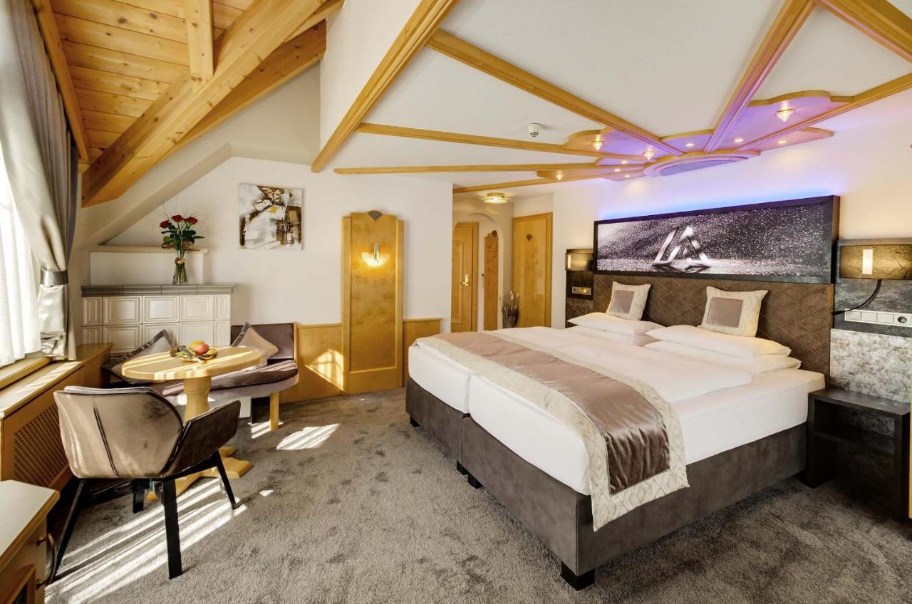 Alpinstyle Hotel Ischgl Esterno foto