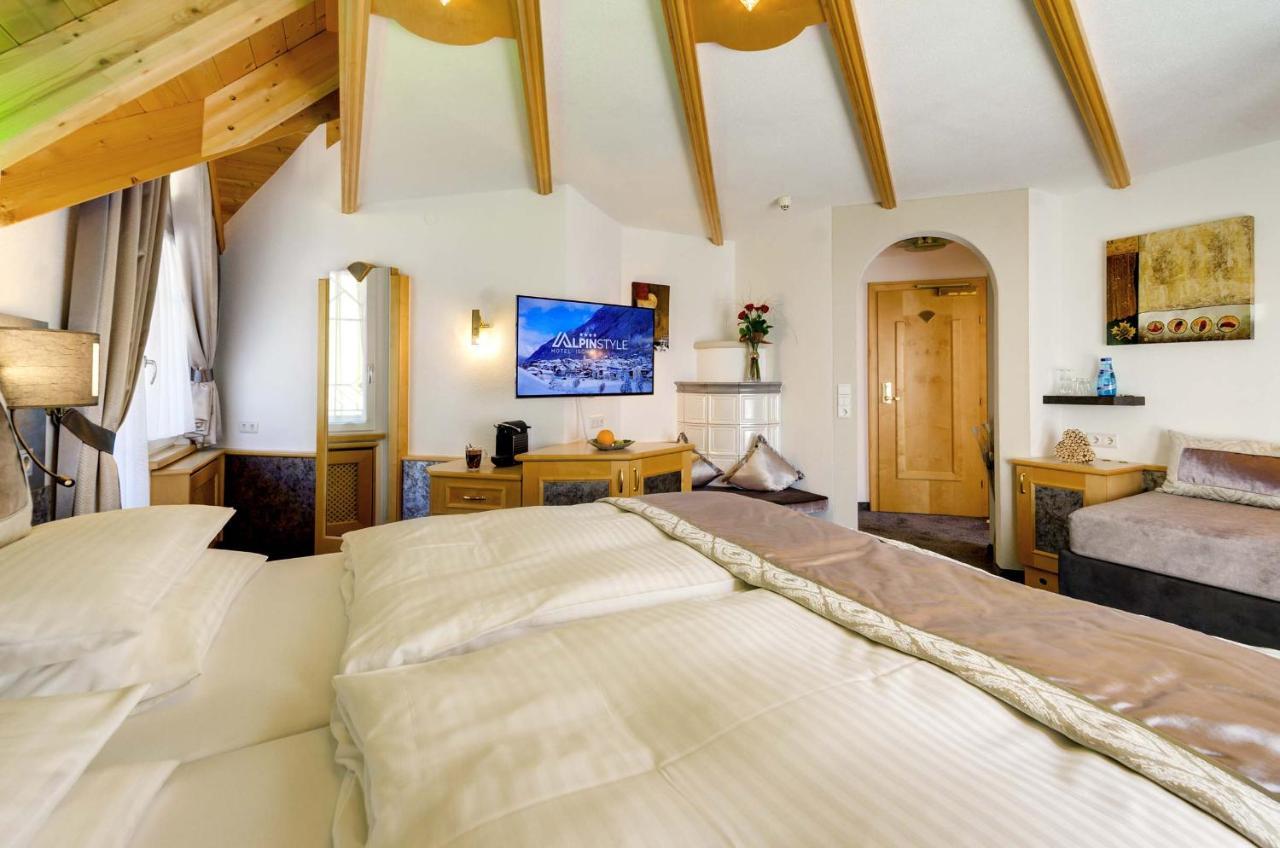 Alpinstyle Hotel Ischgl Esterno foto